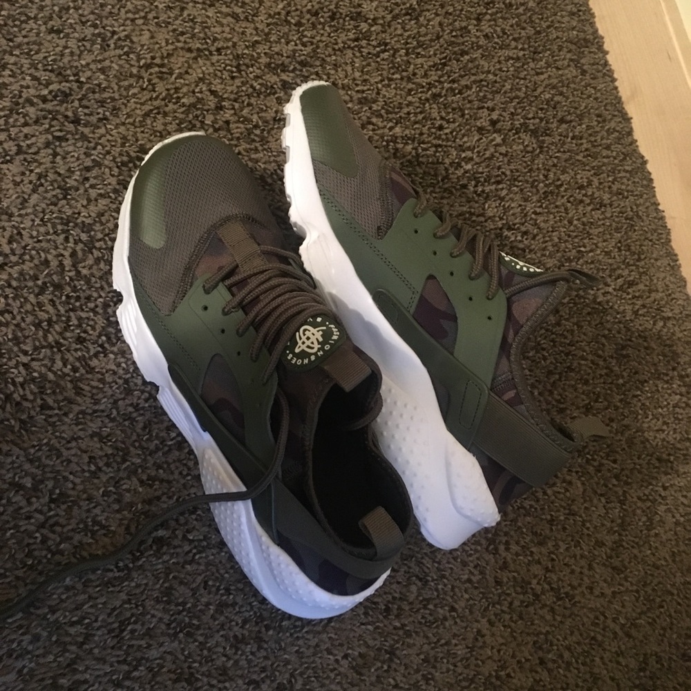 Nike huaraches